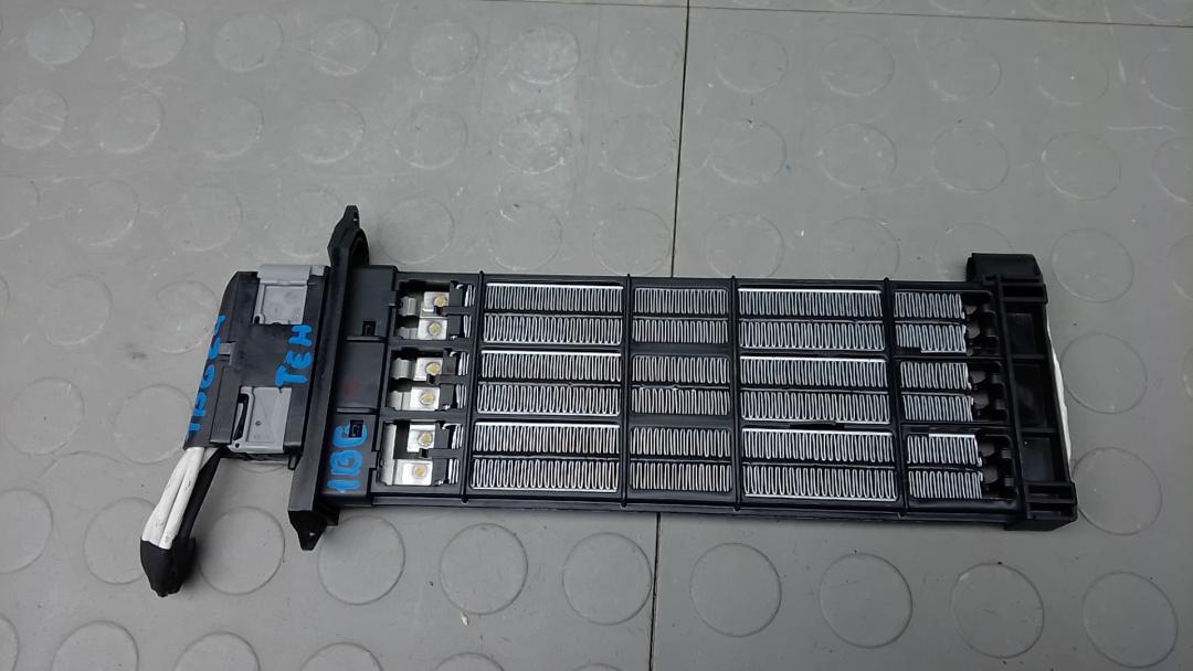 электрический радиатор отопителя (тэн) Renault Scenic 4 поколение 2017, 1.5 л., дизель, МКПП, минивэн - фото №1