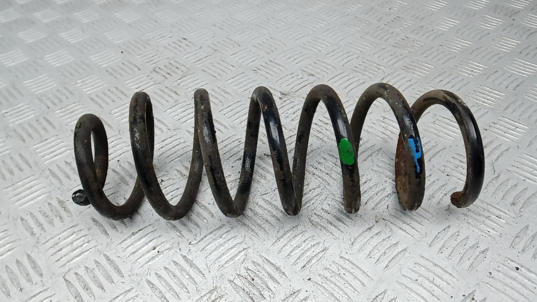 пружина задняя Renault Kadjar 1 поколение 2016, 1.5 л., дизель, МКПП, внедорожник 5 дв. - фото №1