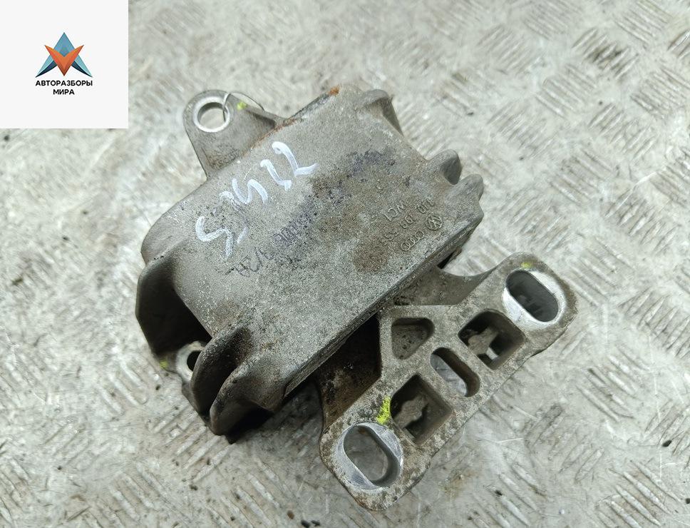 подушка крепления КПП Skoda Octavia mk1 (A4 1U) 2006, 1.9 л., дизель, МКПП, серый, универсал - фото №1
