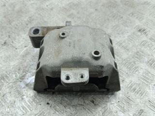 подушка крепления двигателя Volkswagen Bora 2000, 2.0 л., бензин, МКПП, синий, седан