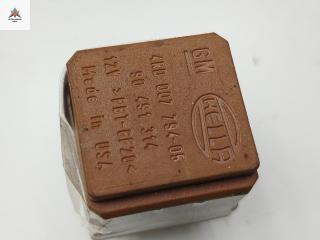 реле бензонасоса Opel Astra H/Family [рестайлинг] 2005, 1.7 л., дизель, МКПП, чёрный, хетчбэк 5 дв., 90491314