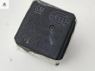 блок управления вентилятором (реле) Opel Vectra C [рестайлинг] 2006, 2.2 л., бензин, МКПП, серый, универсал, 13171831