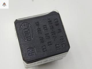 реле бензонасоса Opel Vectra C [рестайлинг] 2006, 2.2 л., бензин, МКПП, серый, универсал, 13171831