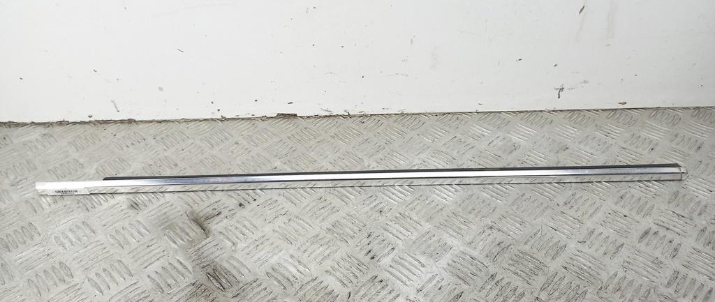 Молдинг стекла двери наружный BMW 5 E60/E61 2003, 2.2 л., бензин, МКПП, серый, седан
