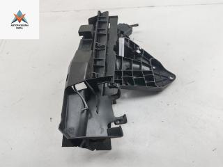 замок двери передней левой Ford Focus 2 поколение 2006, 1.4 л., бензин, МКПП, серый, универсал, 3M5AR21813ER