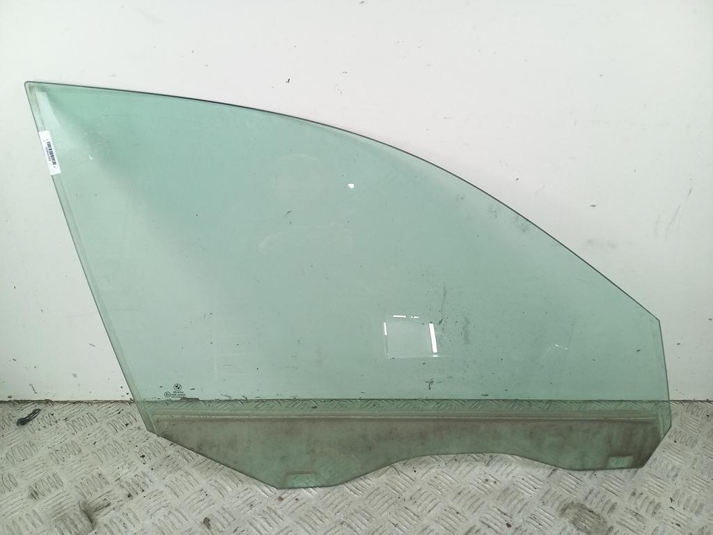 стекло двери передней правой BMW 5 E60/E61 2003, 2.2 л., бензин, МКПП, серый, седан