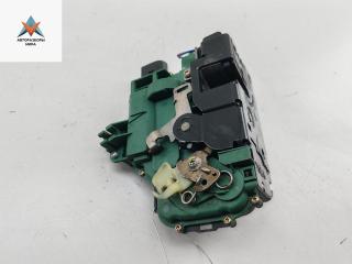 замок двери передней левой Volkswagen Passat B5 [рестайлинг] 2002, 2.8 л., бензин, МКПП, зелёный, седан, 3B0837867