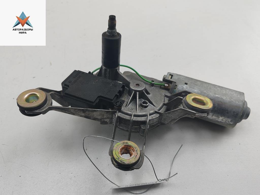 Двигатель стеклоочистителя заднего (моторчик дворников) Volkswagen Golf 4 поколение 2001, 1.6 л., бензин, МКПП, чёрный, хетчбэк 5 дв., 1J6955711C - фото №1