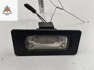 подсветка номера Volkswagen Passat B6 2008, 2.0 л., дизель, МКПП, чёрный, универсал, 8T0943021