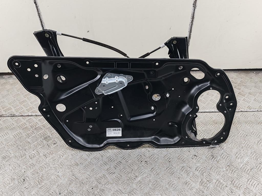 стеклоподъемник электрический передний левый Volkswagen Passat B6 2008, 1.9 л., дизель, МКПП, красный, универсал, 3C1837755K