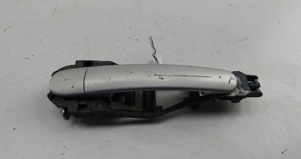 ручка наружная задняя правая Volkswagen Passat B5 2000, 1.6 л., бензин, МКПП, серый, универсал, 3B0837207