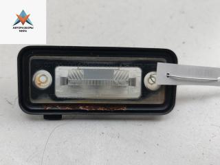 подсветка номера Volkswagen Touran 1 поколение 2005, 2.0 л., бензин, МКПП, красный, минивэн, 3B5943021