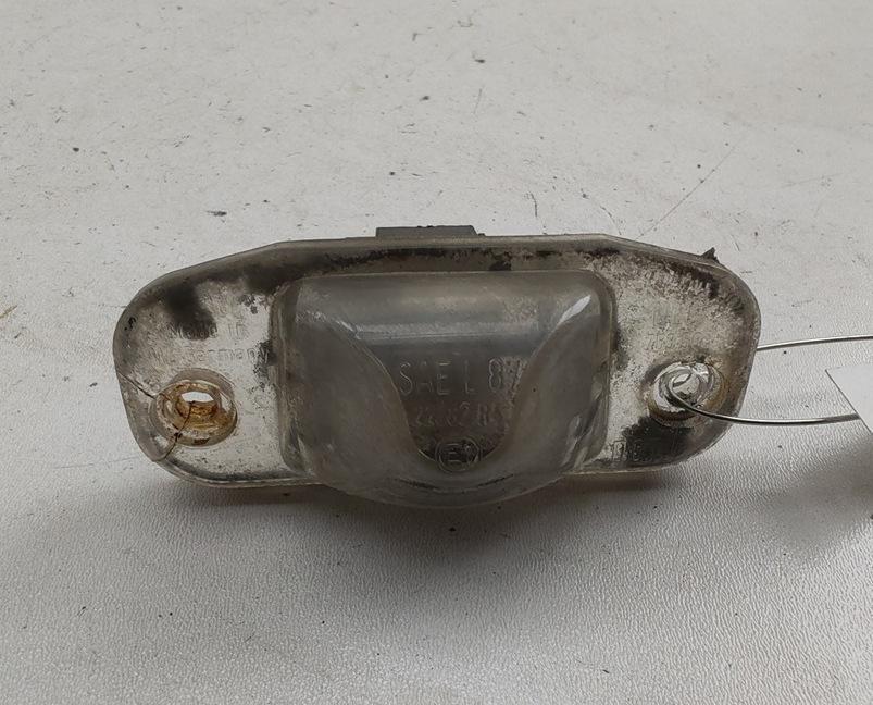 подсветка номера Volkswagen Passat B3 1991, 1.8 л., бензин, МКПП, зелёный, универсал