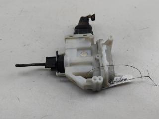 активатор (привод) замка двери Volkswagen Passat B3 1991, 1.8 л., бензин, МКПП, зелёный, универсал, 357862153B