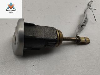 личинка дверного замка Volkswagen Passat B5 [рестайлинг] 2000, 1.6 л., бензин, МКПП, серый, универсал, 3B0837167