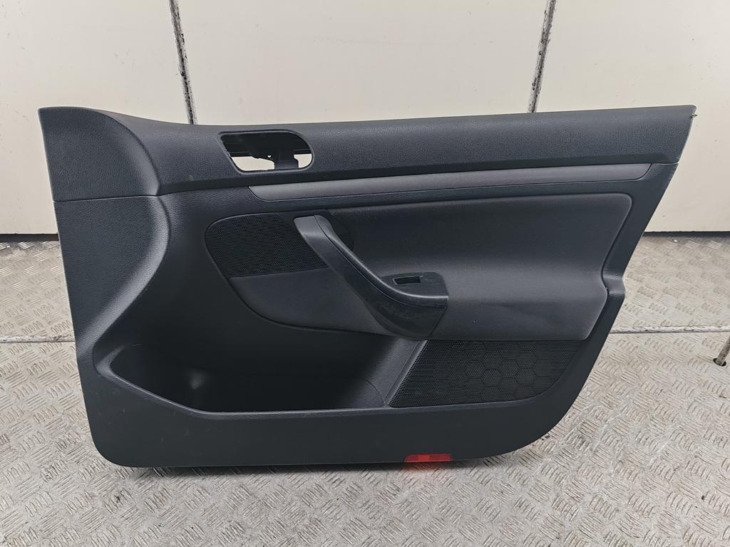 обшивка двери передняя правая Volkswagen Golf-5 2006, 1.4 л., бензин, МКПП, синий, хетчбэк 5 дв., 1K4867134