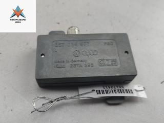 усилитель антенны Volkswagen Passat B3 1991, 1.8 л., бензин, МКПП, зелёный, универсал, 357035577