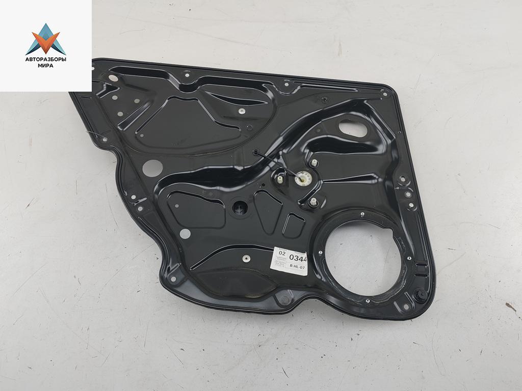 стеклоподъемник электрический задний левый Volkswagen Passat B6 2010, 1.6 л., бензин, МКПП, серый, универсал, 3C4839755H - фото №1