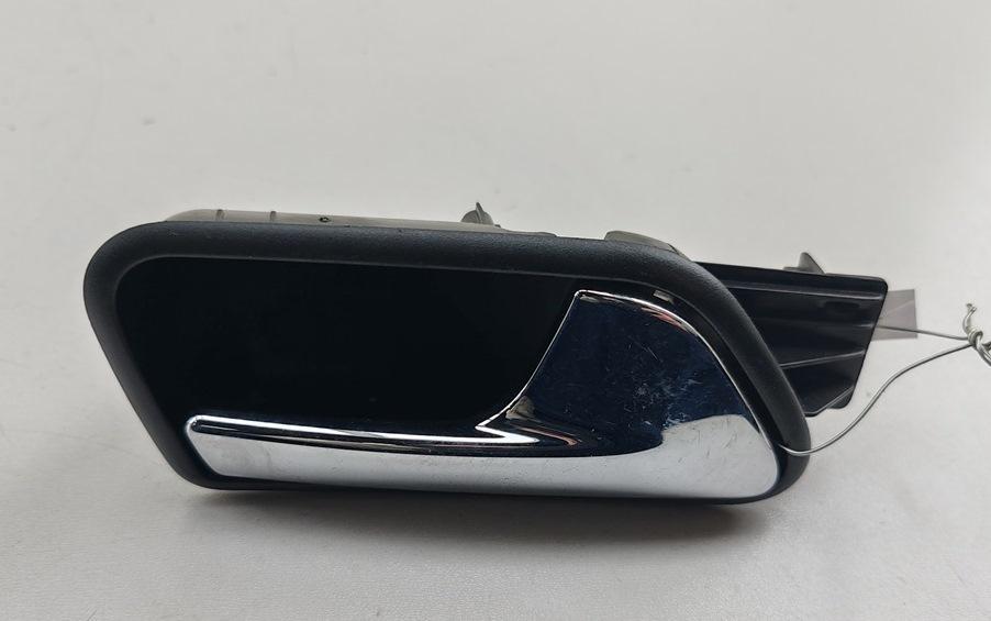 ручка внутренняя передняя правая Volkswagen Touran 2005, 2.0 л., дизель, МКПП, чёрный, минивэн, 1T1837114B