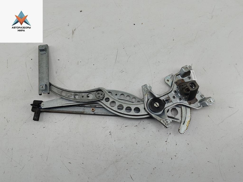 стеклоподъемник передний правый Volkswagen Passat B3 1991, 1.8 л., бензин, МКПП, зелёный, универсал, 357837402 - фото №1