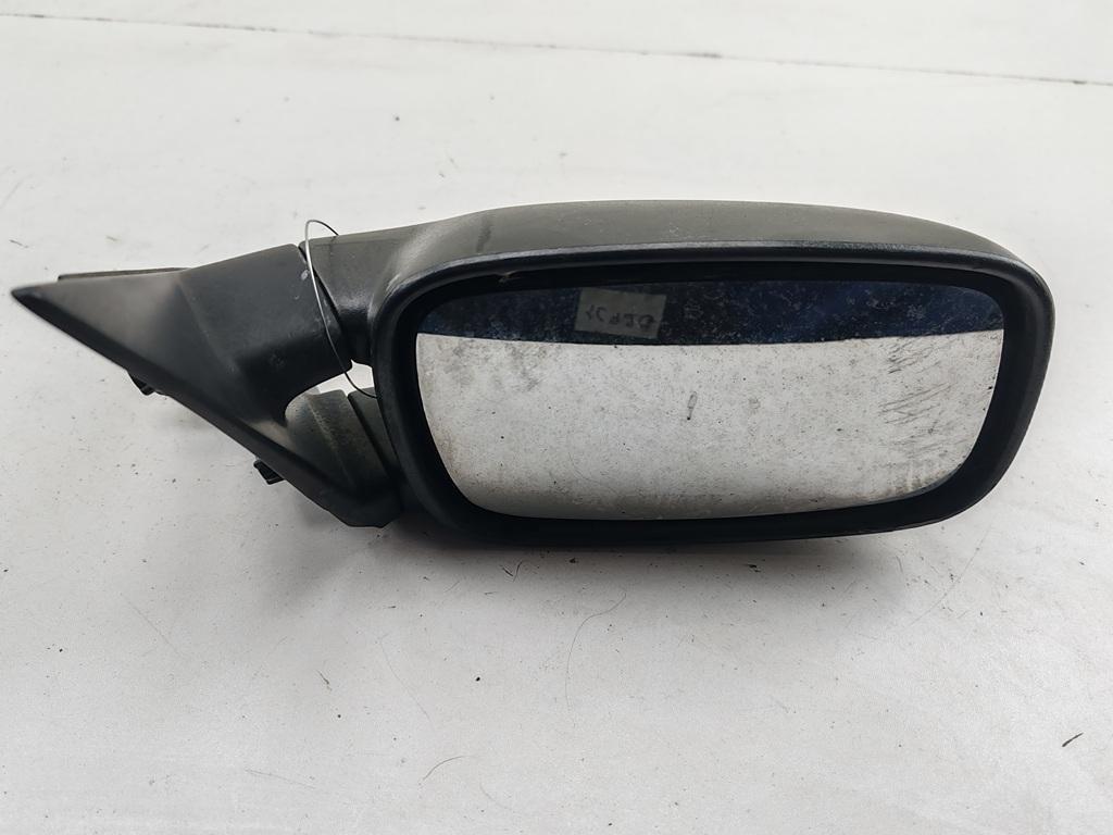 зеркало правое Volkswagen Passat B3 1991, 1.8 л., бензин, МКПП, зелёный, универсал, 357857508