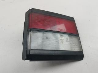 фонарь крышки багажника левый Volkswagen Passat B3 1991, 1.8 л., бензин, МКПП, зелёный, универсал, 333945107