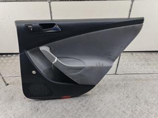 обшивка двери задняя правая Volkswagen Passat B6 2008, 1.9 л., дизель, МКПП, красный, универсал, 3C9867212CRULB