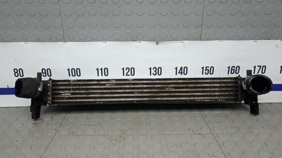 радиатор интеркулера Volkswagen Polo 5 поколение 2010, 1.6 л., дизель, МКПП, хетчбэк 5 дв. - фото №1