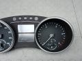 приборная панель Mercedes-Benz M-Класс W164 2005, 3.5 л., ML350, бензин, АКПП, внедорожник 5 дв. - фото №2