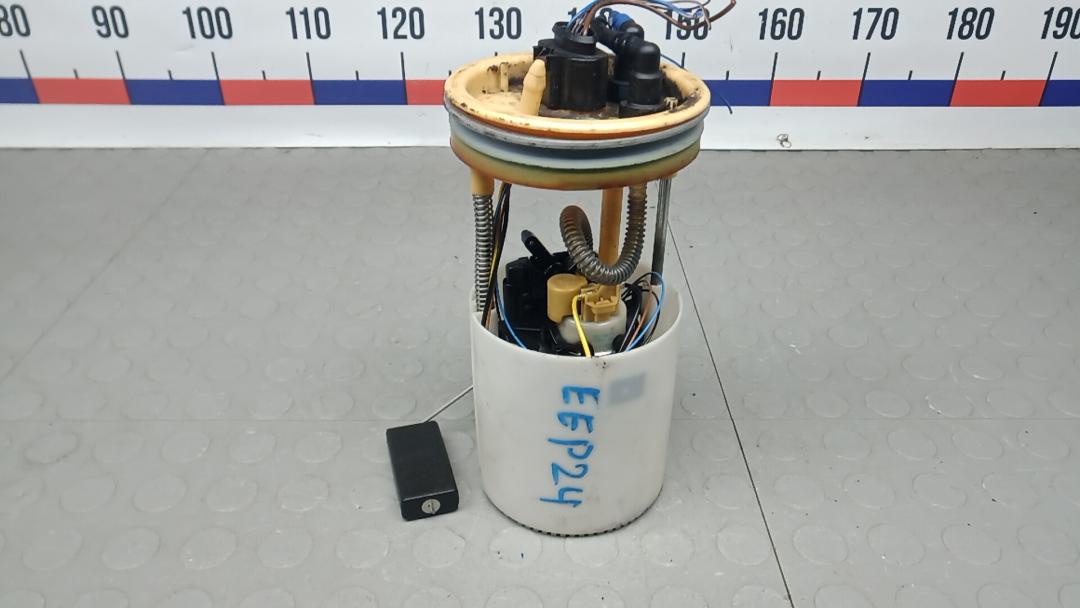 насос топливный Volkswagen Polo 5 поколение 2010, 1.6 л., дизель, МКПП, хетчбэк 5 дв. - фото №1