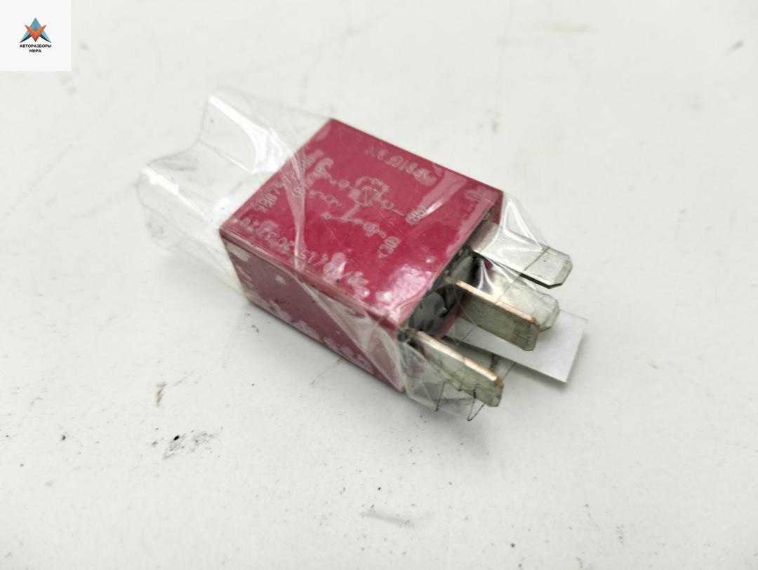 реле (прочие) Peugeot 2008 1 поколение 2015, 1.2 л., бензин, МКПП, чёрный, внедорожник 5 дв., 9807972380 - фото №1