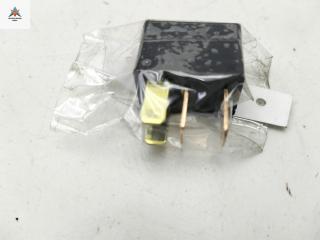 реле (прочие) Citroen C-Crosser 1 поколение 2007, 2.2 л., дизель, МКПП, чёрный, внедорожник 5 дв., MR588567