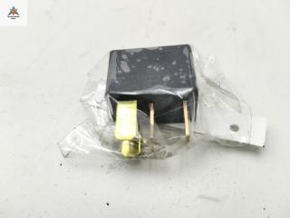 реле (прочие) Citroen C-Crosser 1 поколение 2007, 2.2 л., дизель, МКПП, чёрный, внедорожник 5 дв., MR588567