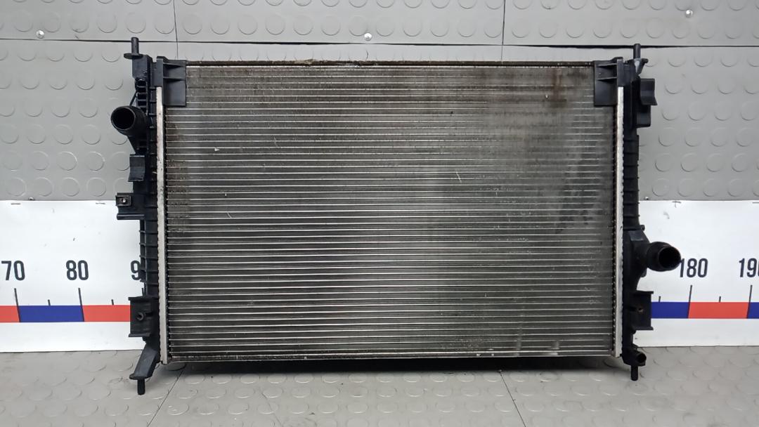 радиатор охлаждения Citroen C4 Picasso 2 поколение 2014, 1.6 л., HDi 8V, дизель, МКПП, минивэн - фото №1