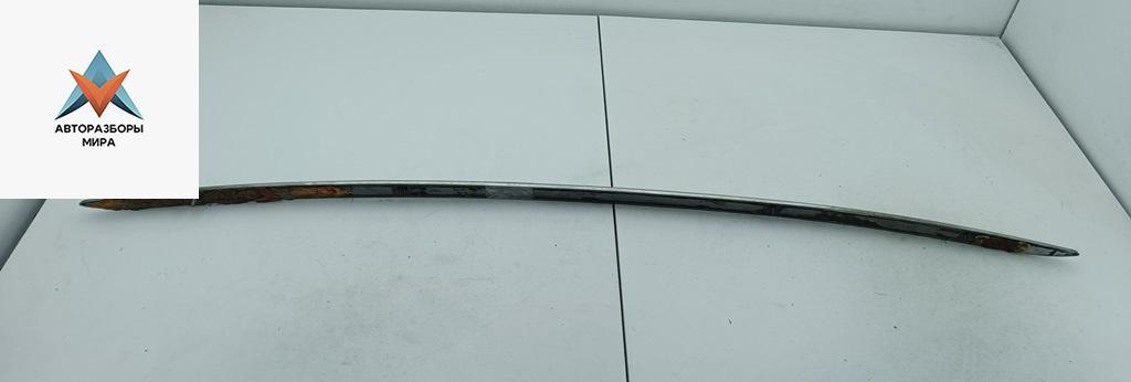 Молдинг крышки (двери) багажника Volkswagen Passat B6 2008, 2.0 л., дизель, АКПП, чёрный, универсал - фото №1