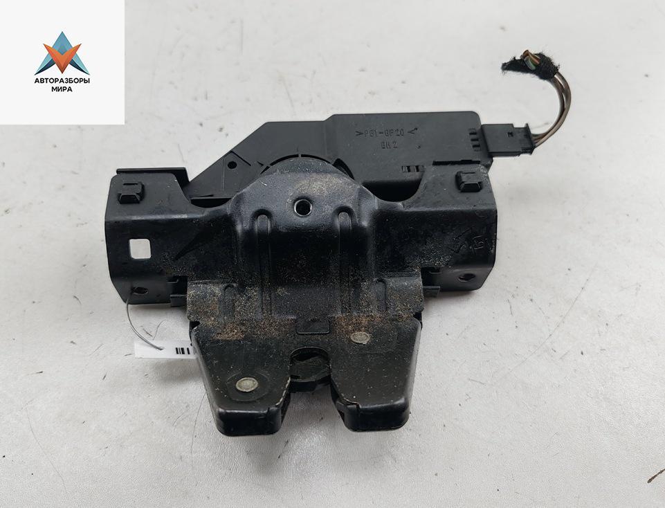 замок багажника BMW 3 серия E46 2000, седан, 8196401 - фото №1