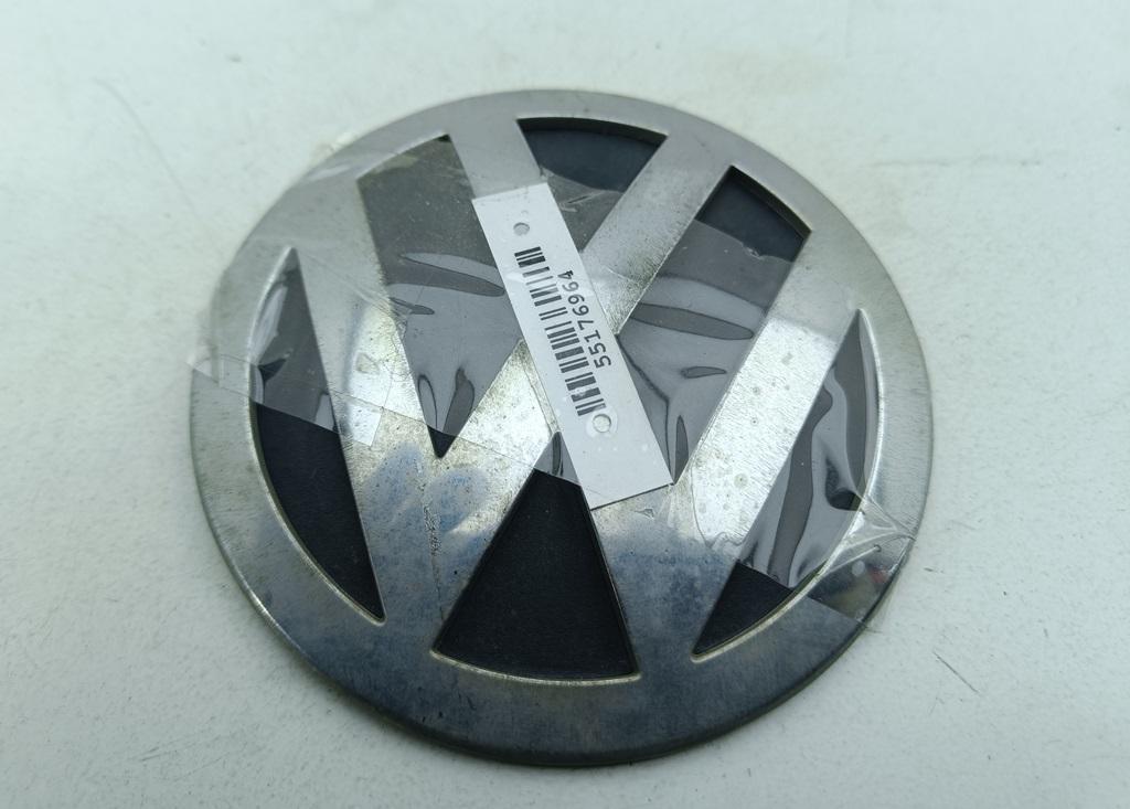 эмблема Volkswagen Passat B6 2008, 2.0 л., дизель, АКПП, чёрный, универсал, 2K0853630B