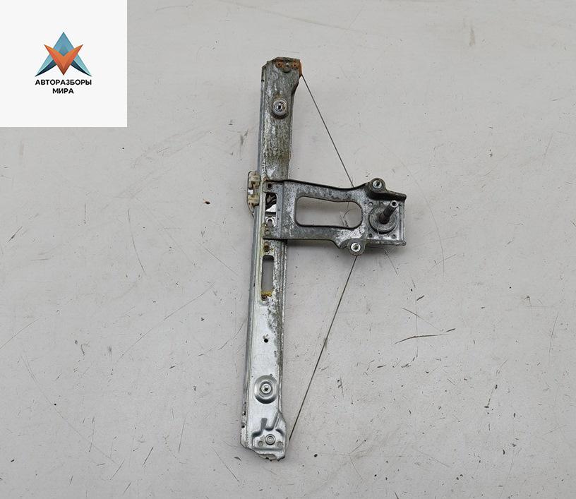 стеклоподъемник задний правый BMW 3 серия E46 1999, 2.0 л., дизель, МКПП, зелёный, седан, 8196040 - фото №1