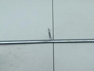 молдинг двери передней левой Volkswagen Passat B6 2008, 1.9 л., дизель, МКПП, красный, универсал, 3C0853515C