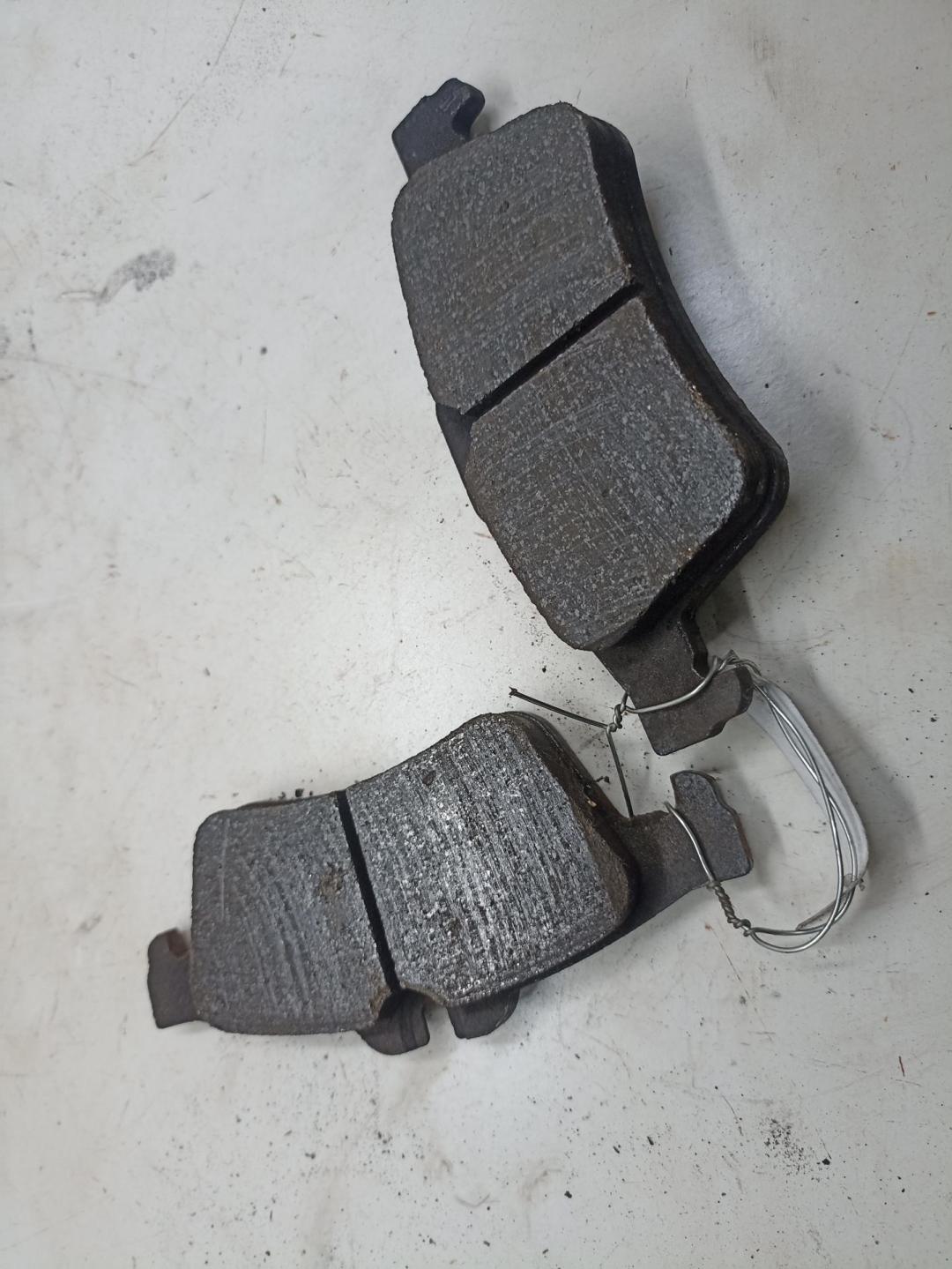 Колодки тормозные задние Opel Vectra C 2002, 2.2 л., бензин, АКПП, серый, седан