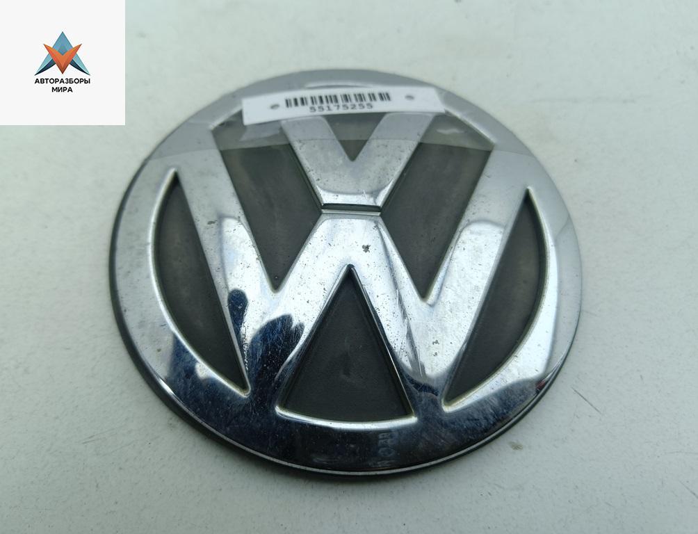 эмблема Volkswagen Golf 4 поколение 2002, 1.4 л., бензин, МКПП, чёрный, хетчбэк 5 дв., 1J6853630A - фото №1
