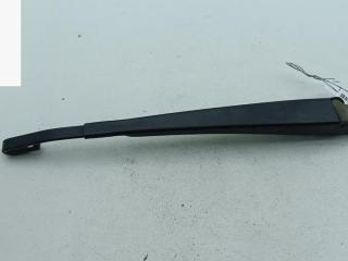 Щеткодержатель (поводок стеклоочистителя) задний Volkswagen Golf 4 поколение 2002, 1.4 л., бензин, МКПП, чёрный, хетчбэк 5 дв., 1J6955707A