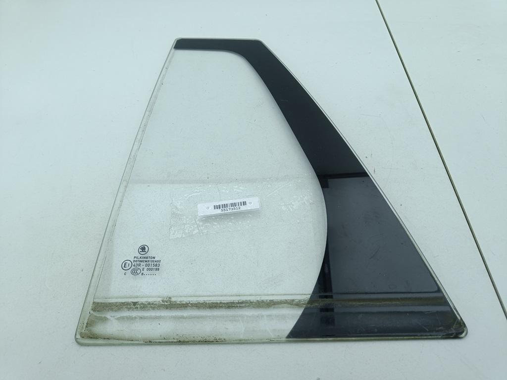 форточка задняя левая Skoda Fabia mk2 (5J) 2009, 1.2 л., бензин, МКПП, красный, универсал, 43R001583