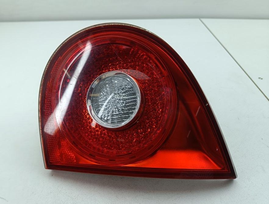 фонарь крышки багажника правый Volkswagen Golf-5 2006, 1.4 л., бензин, МКПП, синий, хетчбэк 5 дв., 1K6945094J
