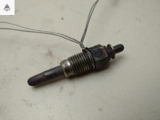 свеча накала Volkswagen Transporter T4 1998, 2.4 л., дизель, МКПП, микроавтобус, 0100226173948