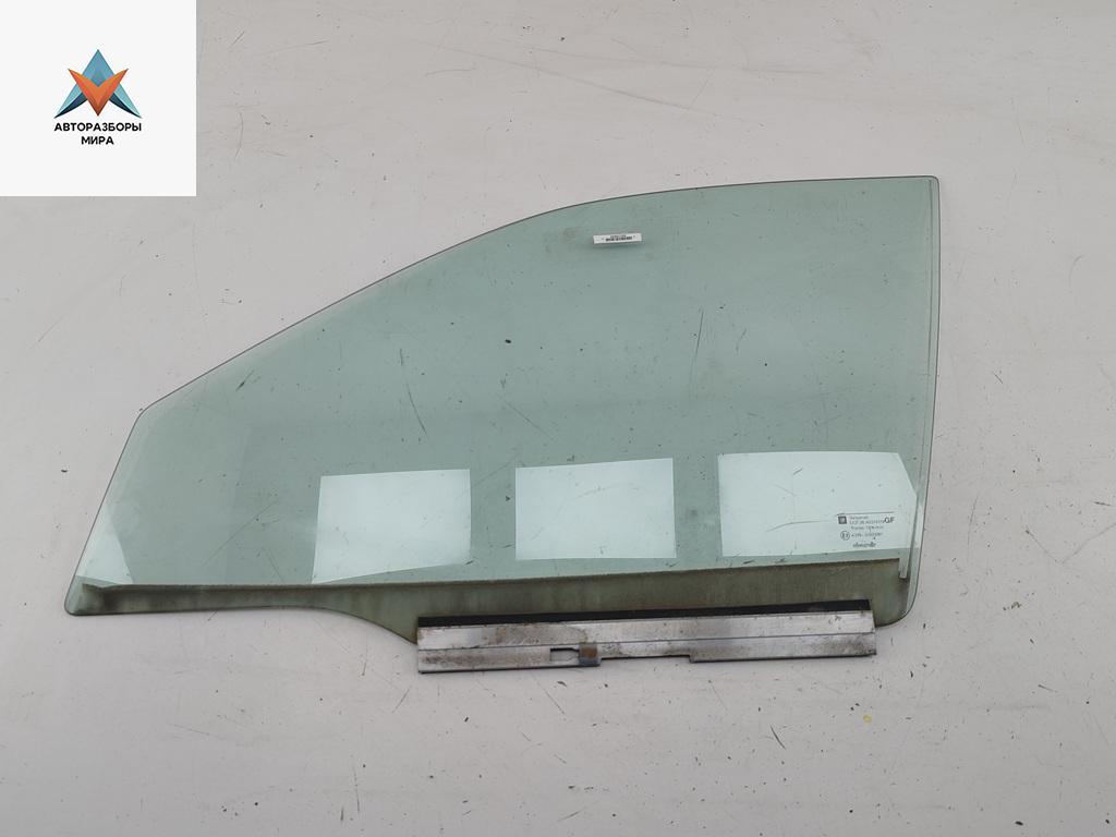 стекло двери передней левой Opel Vectra B 1998, 1.6 л., бензин, МКПП, серый, седан - фото №1