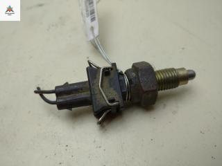 Датчик включения заднего хода (лягушка) Volkswagen Transporter T4 1994, 2.4 л., дизель, МКПП, белый, микроавтобус