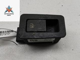 кнопка стеклоподъемника заднего правого Opel Omega B [рестайлинг] 2000, 2.2 л., бензин, МКПП, серый, седан, 53239707