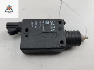 активатор замка багажника Opel Zafira 1 поколение (A) 1999, 2.0 л., дизель, МКПП, красный, минивэн, 90460062