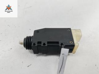 Активатор (привод) замка двери задней левой Opel Omega B [рестайлинг] 2000, 2.2 л., бензин, МКПП, серый, седан, 90493703